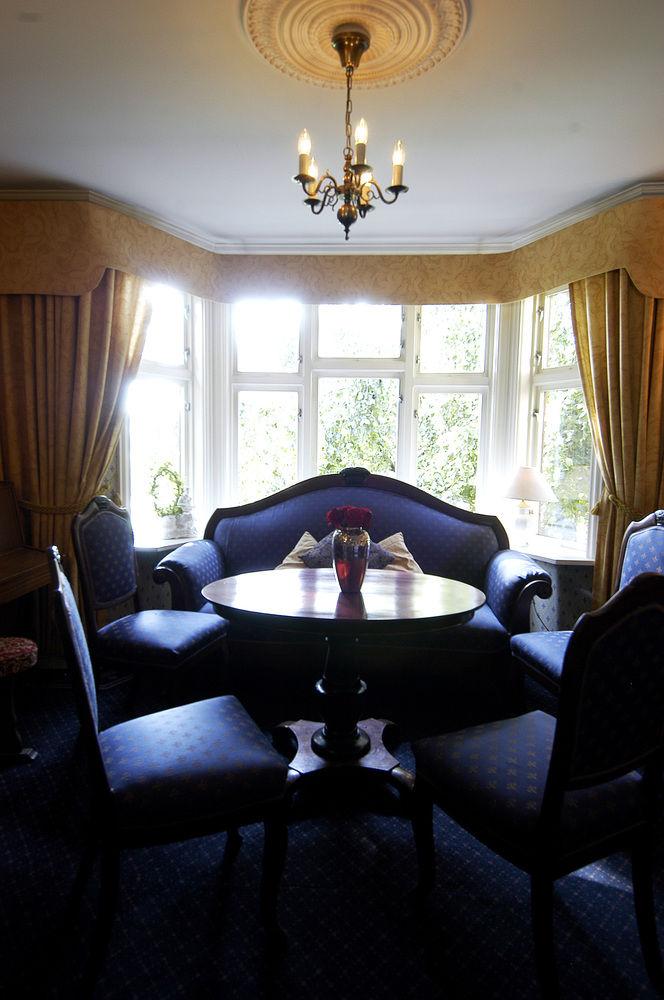 Kronen Gaard Hotel Саннес Екстер'єр фото