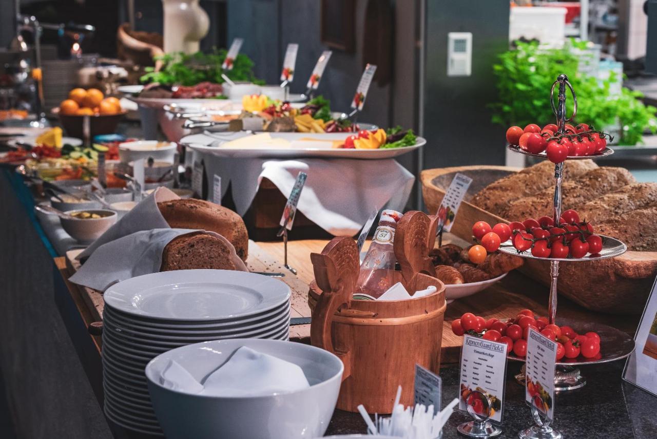 Kronen Gaard Hotel Саннес Екстер'єр фото