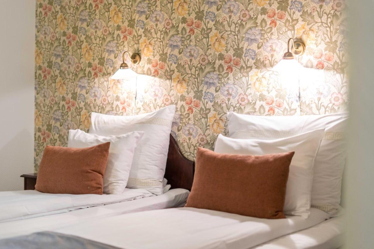 Kronen Gaard Hotel Саннес Екстер'єр фото