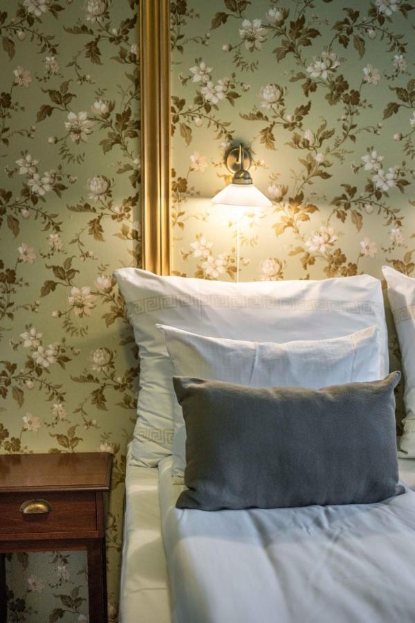 Kronen Gaard Hotel Саннес Екстер'єр фото