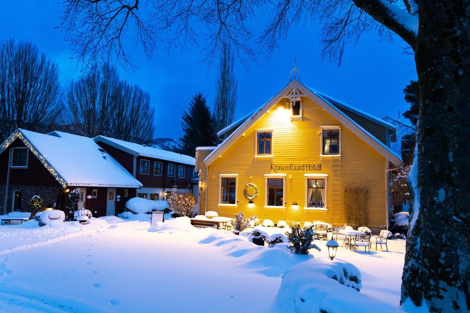Kronen Gaard Hotel Саннес Екстер'єр фото