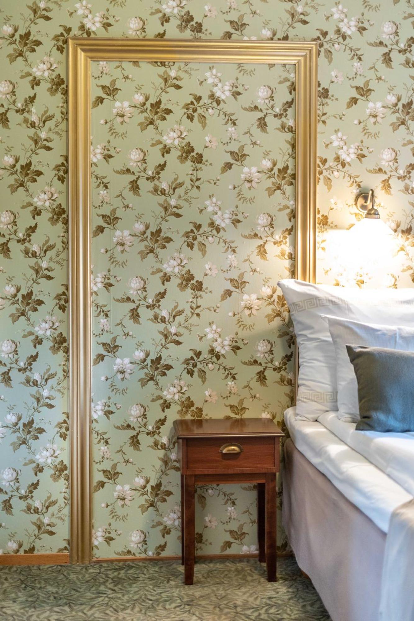 Kronen Gaard Hotel Саннес Екстер'єр фото